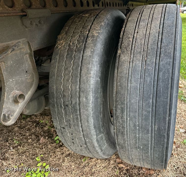 image for item DF8497 2009 Wabash dry van trailer