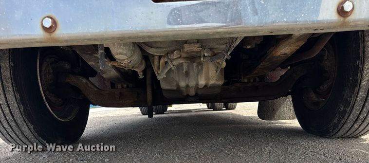 image for item DH9932 1999 Peterbilt 377 semi truck