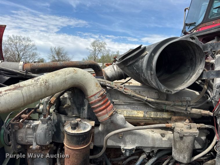 image for item DH9932 1999 Peterbilt 377 semi truck