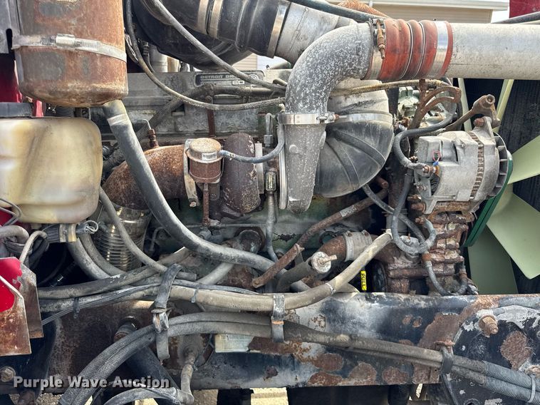 image for item DH9932 1999 Peterbilt 377 semi truck