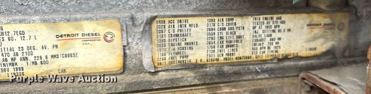 image for item DH9932 1999 Peterbilt 377 semi truck