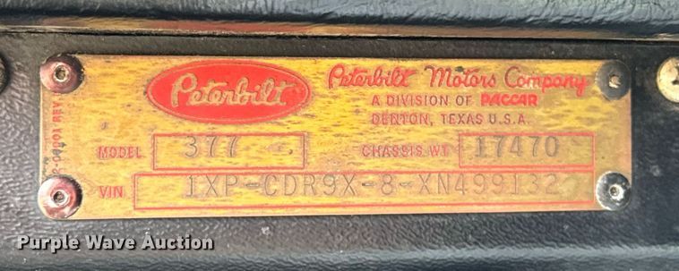 image for item DH9932 1999 Peterbilt 377 semi truck