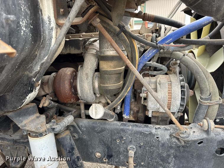 image for item DH9938 1989 International 2375 semi truck