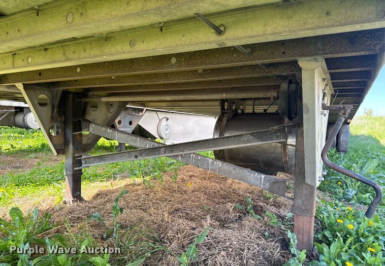 image for item DL7761 2006 Utility Trailer Manufacturer refrigerated van trailer