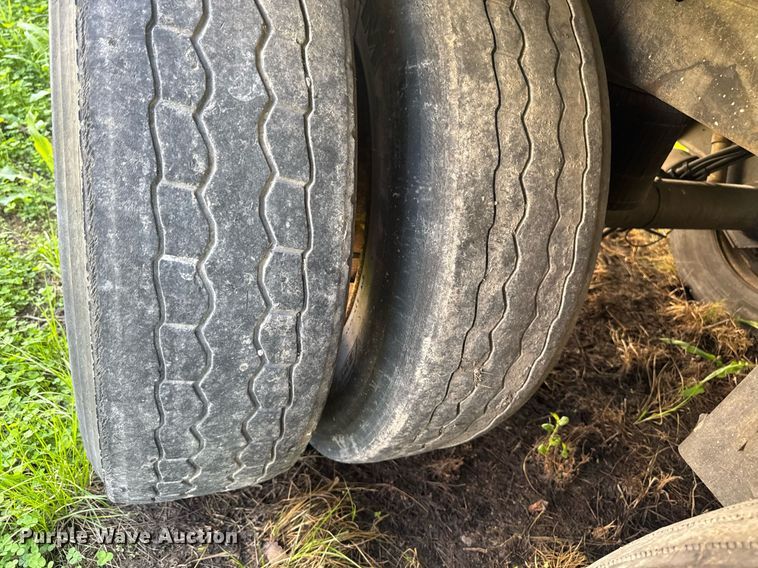 image for item DL7761 2006 Utility Trailer Manufacturer refrigerated van trailer