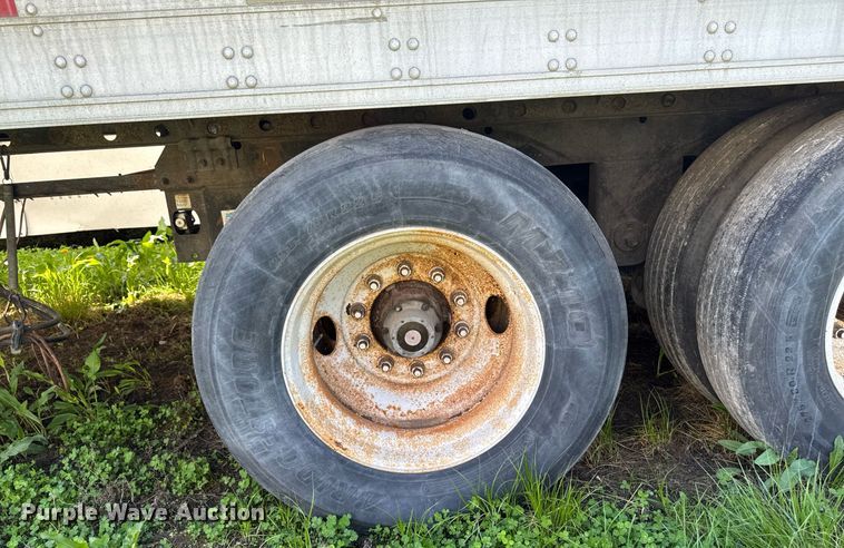 image for item DL7761 2006 Utility Trailer Manufacturer refrigerated van trailer