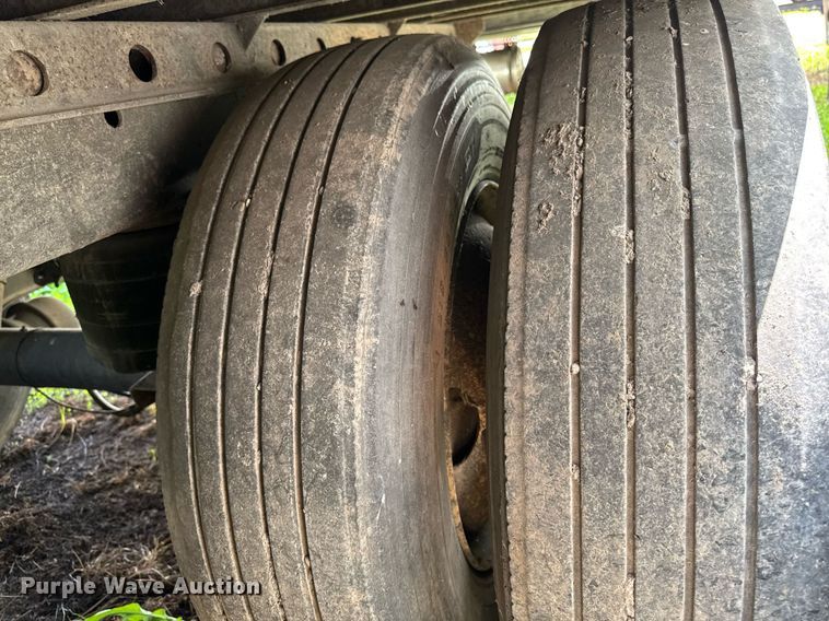 image for item DL7761 2006 Utility Trailer Manufacturer refrigerated van trailer