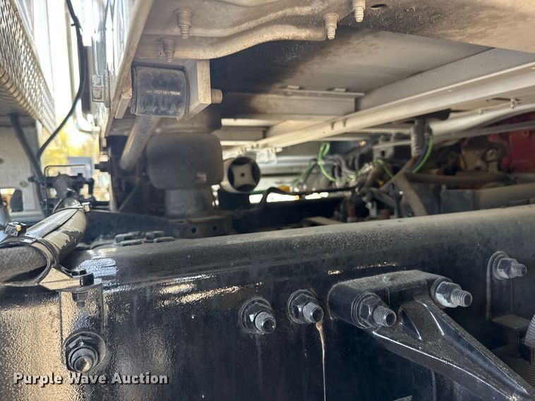 image for item DM5719 2022 Kenworth T880 semi truck