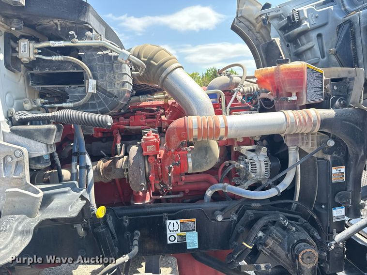 image for item DM5719 2022 Kenworth T880 semi truck