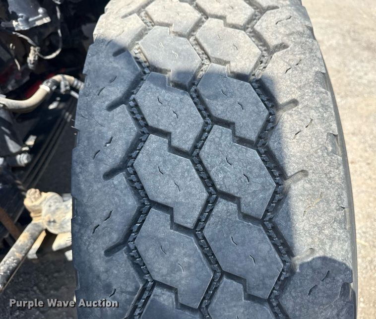 image for item DM5719 2022 Kenworth T880 semi truck