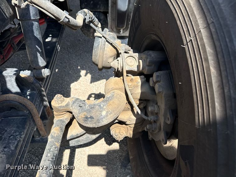 image for item DM5719 2022 Kenworth T880 semi truck