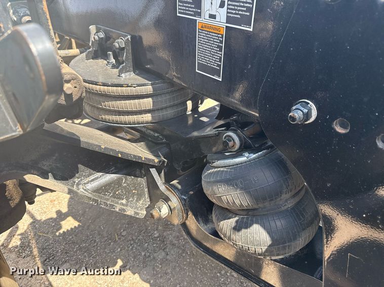 image for item DM5719 2022 Kenworth T880 semi truck