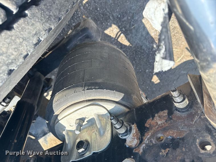 image for item DM5719 2022 Kenworth T880 semi truck