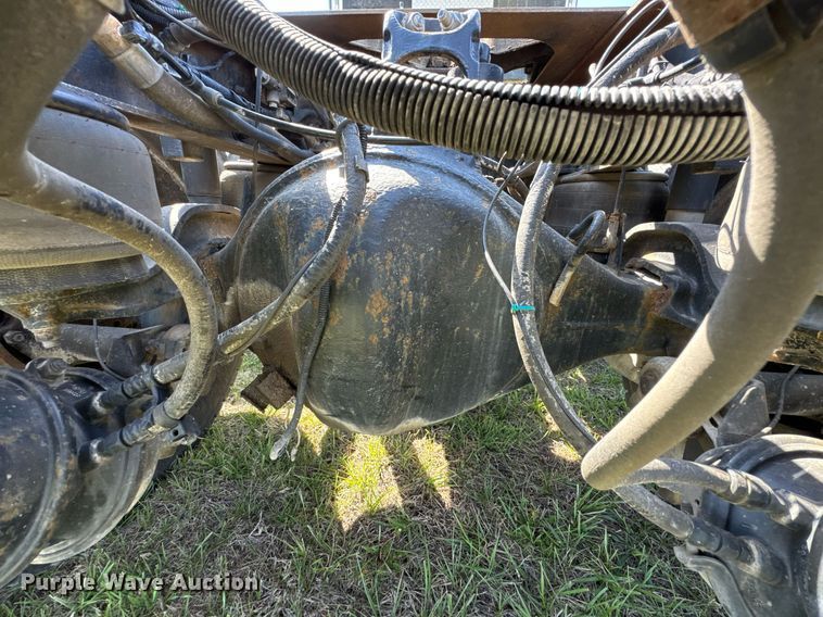 image for item DO0894 2006 Kenworth W900 semi truck