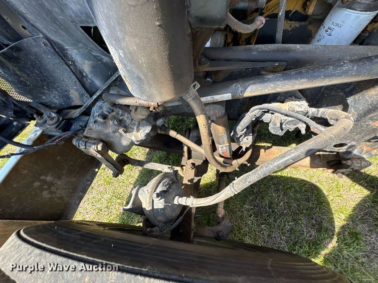 image for item DO0894 2006 Kenworth W900 semi truck