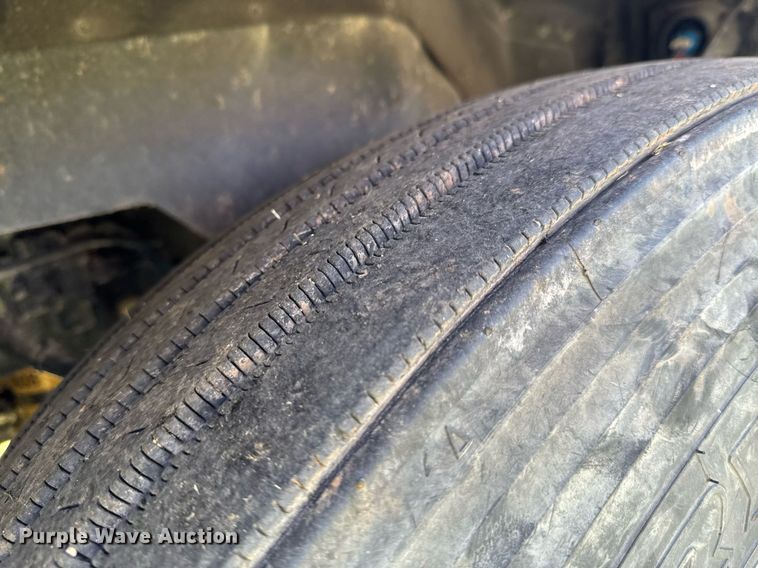 image for item DO0894 2006 Kenworth W900 semi truck