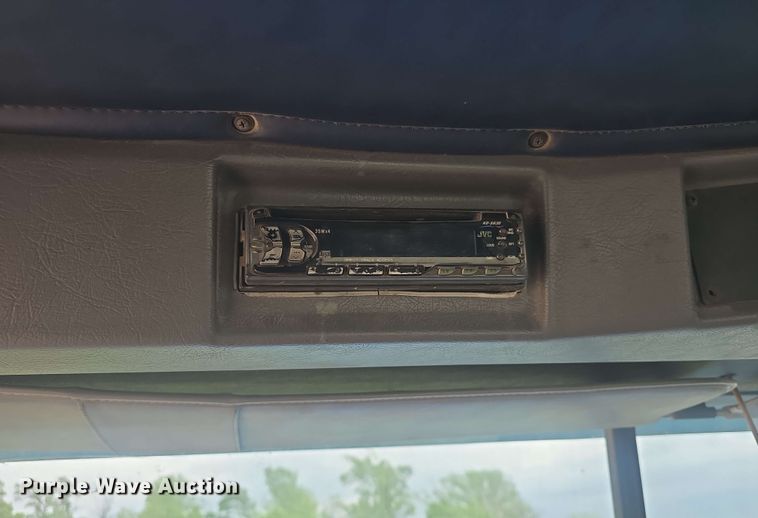 image for item DO7923 1999 Western Star 5900 semi truck