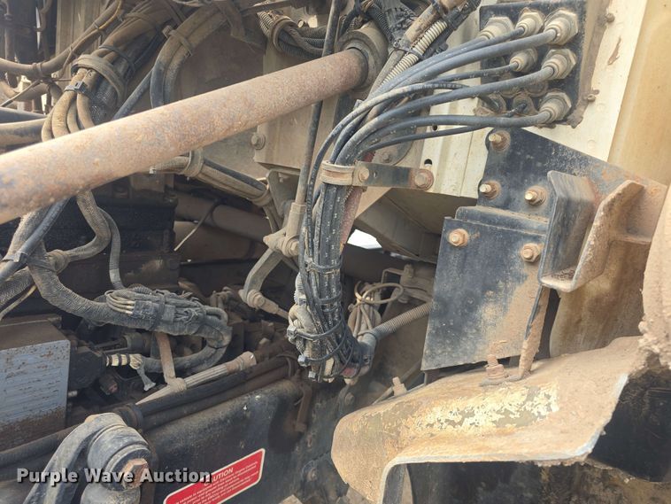 image for item DO7923 1999 Western Star 5900 semi truck