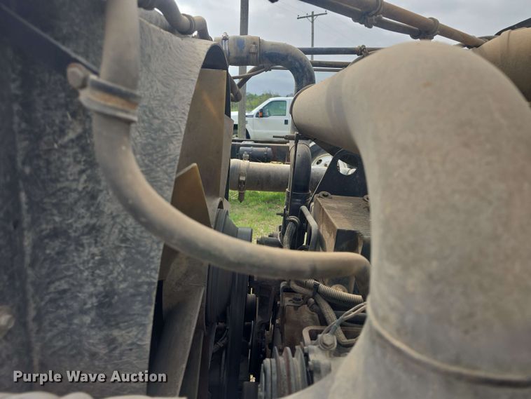 image for item DO7923 1999 Western Star 5900 semi truck