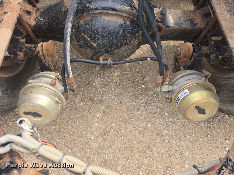 image for item DO7923 1999 Western Star 5900 semi truck