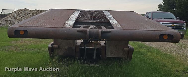 image for item DO7950 1982 Shoals Hercules 40DLBHR lowboy equipment trailer