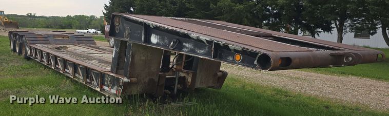 image for item DO7950 1982 Shoals Hercules 40DLBHR lowboy equipment trailer