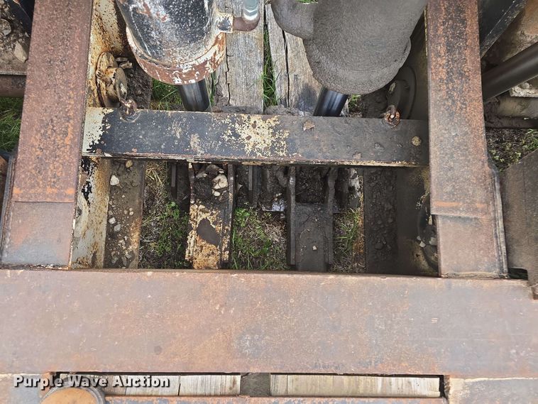 image for item DO7950 1982 Shoals Hercules 40DLBHR lowboy equipment trailer