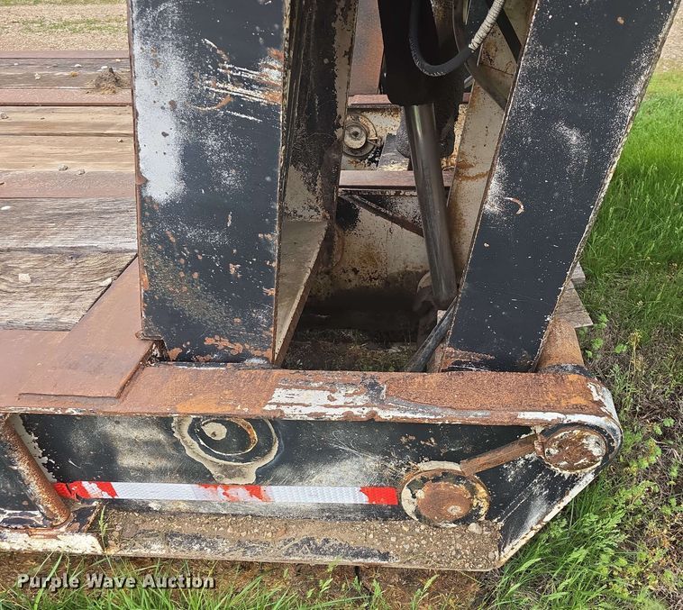 image for item DO7950 1982 Shoals Hercules 40DLBHR lowboy equipment trailer