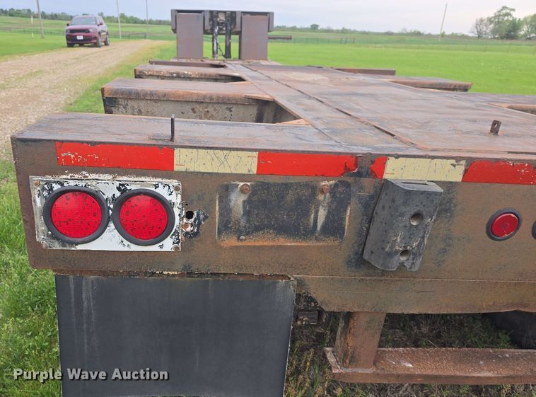 image for item DO7950 1982 Shoals Hercules 40DLBHR lowboy equipment trailer