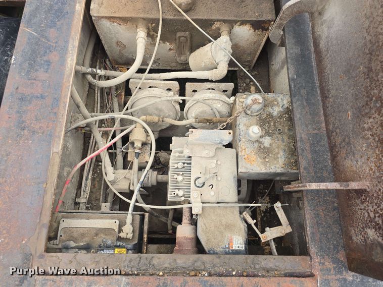 image for item DO7950 1982 Shoals Hercules 40DLBHR lowboy equipment trailer