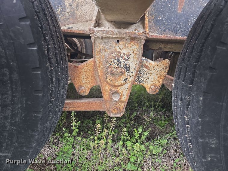 image for item DO7950 1982 Shoals Hercules 40DLBHR lowboy equipment trailer