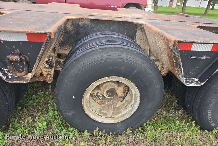 image for item DO7950 1982 Shoals Hercules 40DLBHR lowboy equipment trailer