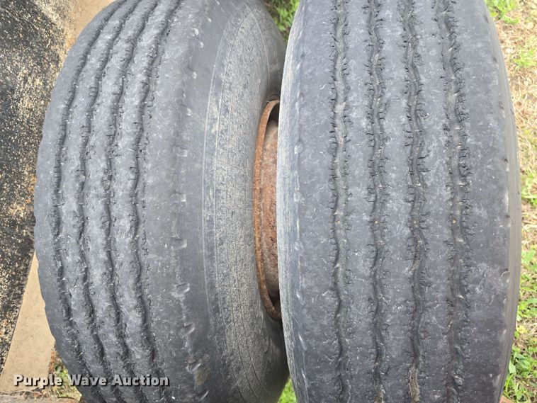 image for item DO7950 1982 Shoals Hercules 40DLBHR lowboy equipment trailer