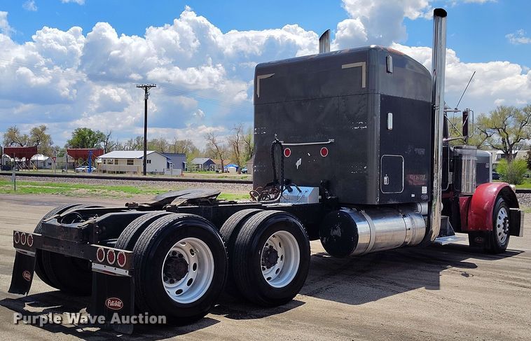 image for item DP4937 1998 Peterbilt 379 semi truck