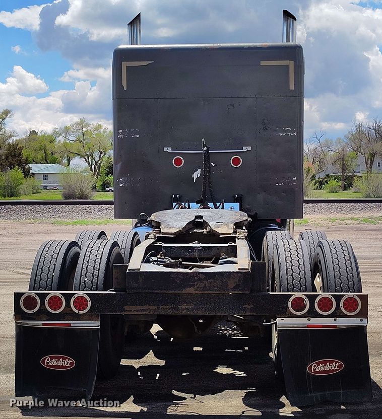 image for item DP4937 1998 Peterbilt 379 semi truck