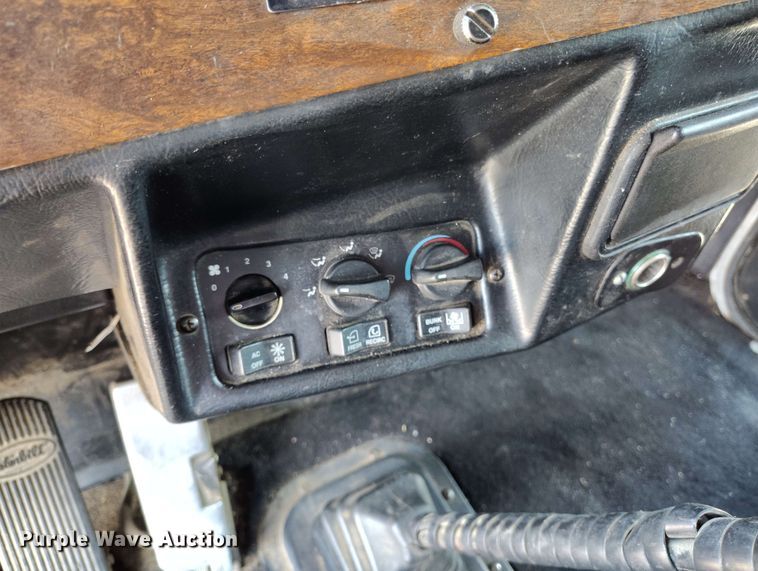 image for item DP4937 1998 Peterbilt 379 semi truck