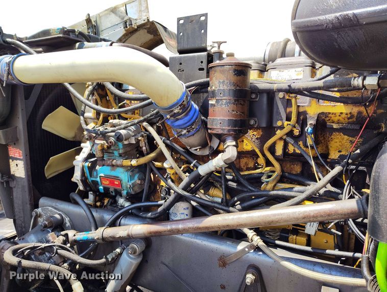 image for item DP4937 1998 Peterbilt 379 semi truck