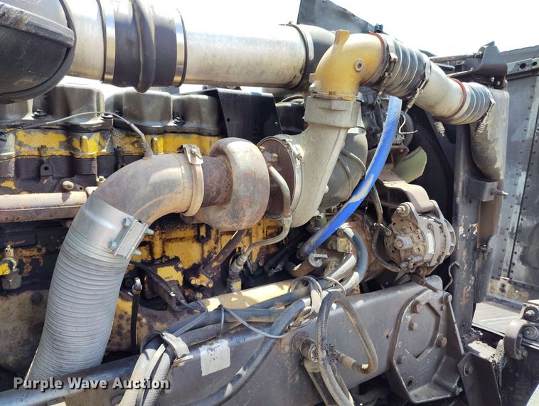 image for item DP4937 1998 Peterbilt 379 semi truck