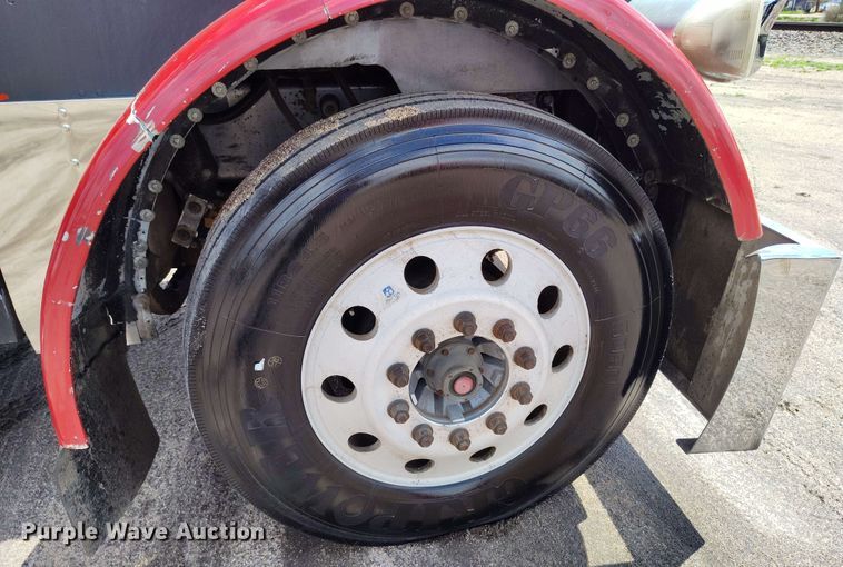 image for item DP4937 1998 Peterbilt 379 semi truck