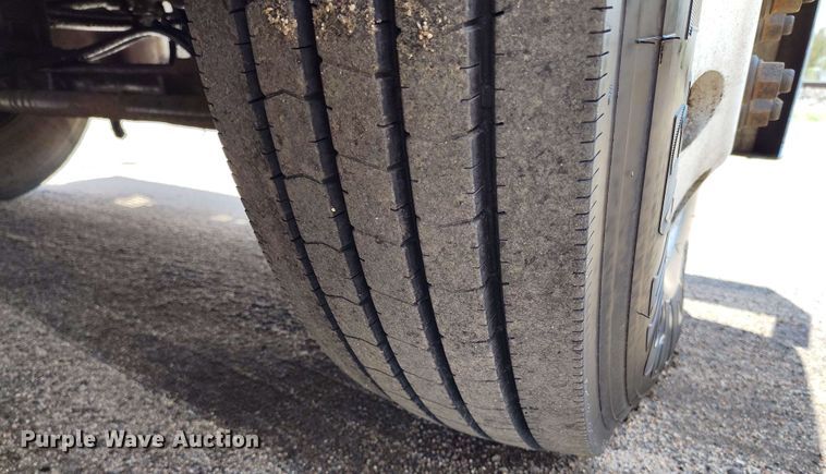 image for item DP4937 1998 Peterbilt 379 semi truck