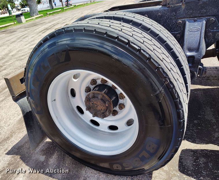 image for item DP4937 1998 Peterbilt 379 semi truck