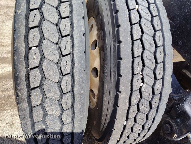 image for item DP4937 1998 Peterbilt 379 semi truck