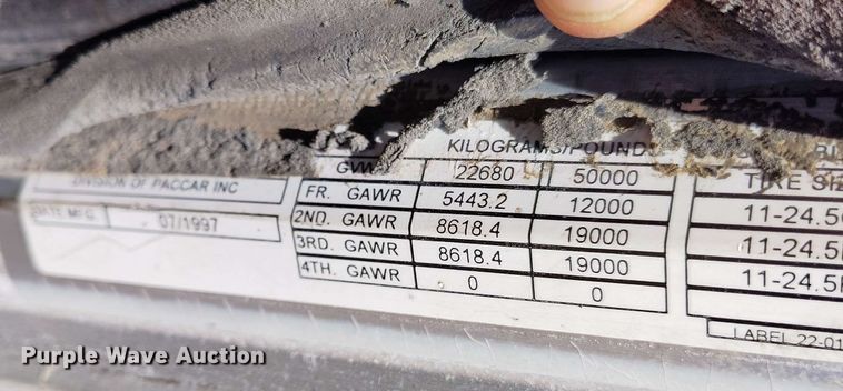 image for item DP4937 1998 Peterbilt 379 semi truck