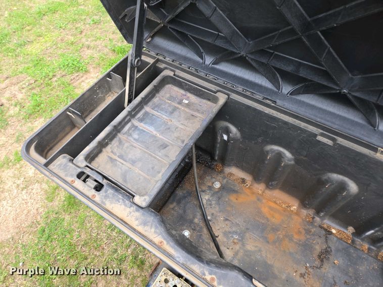 image for item DP6340 1996 Volvo semi truck