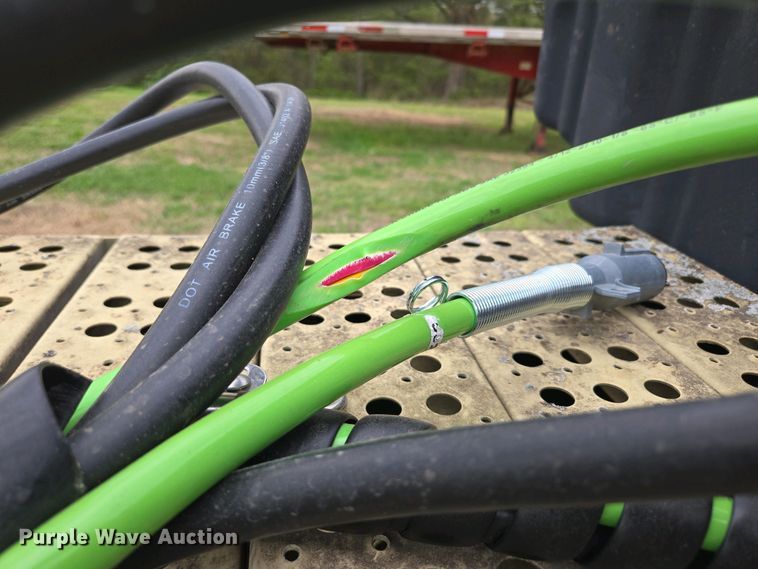 image for item DP6340 1996 Volvo semi truck