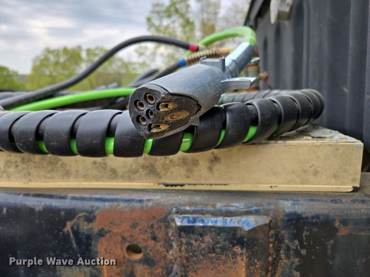 image for item DP6340 1996 Volvo semi truck