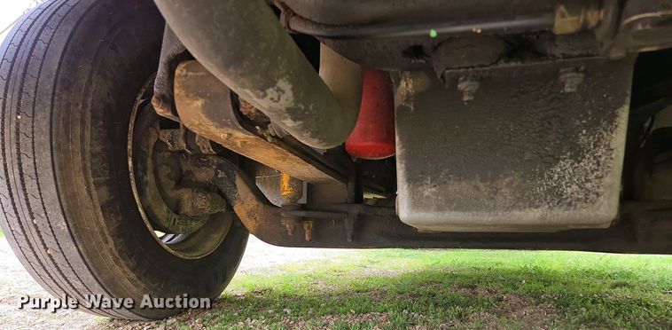 image for item DP6340 1996 Volvo semi truck