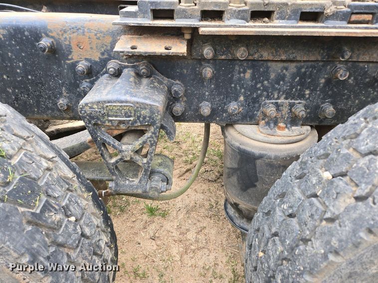 image for item DP6340 1996 Volvo semi truck