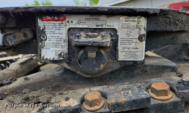 image for item DP6340 1996 Volvo semi truck