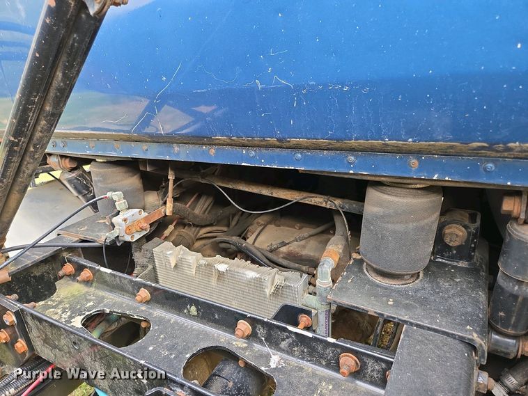 image for item DP6340 1996 Volvo semi truck